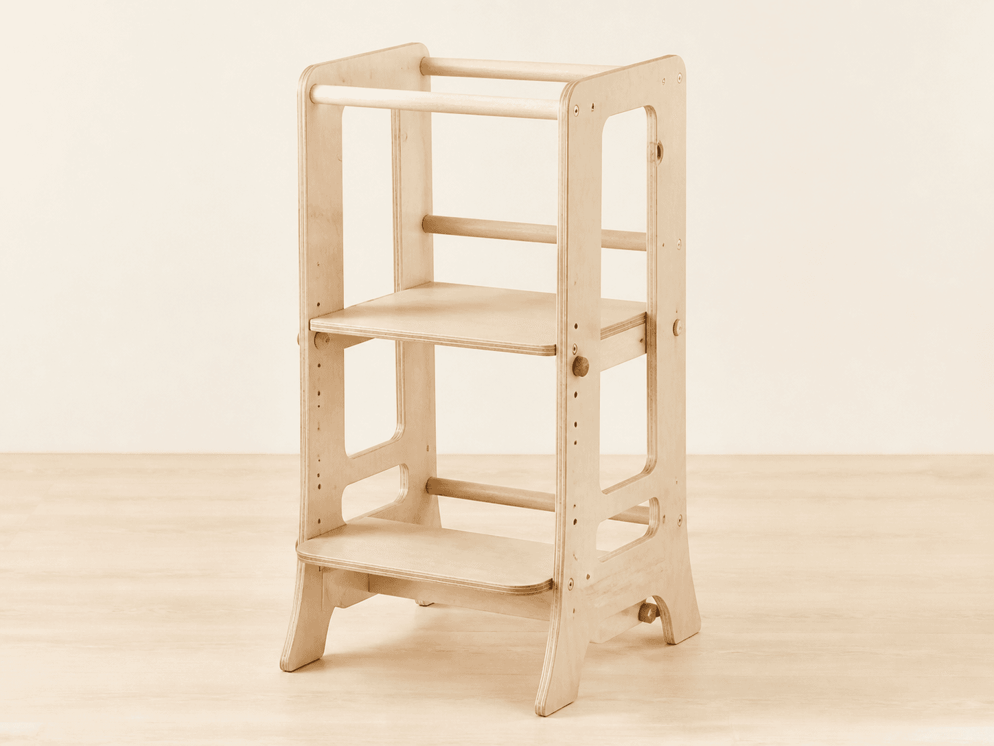 Adjustable learning tower