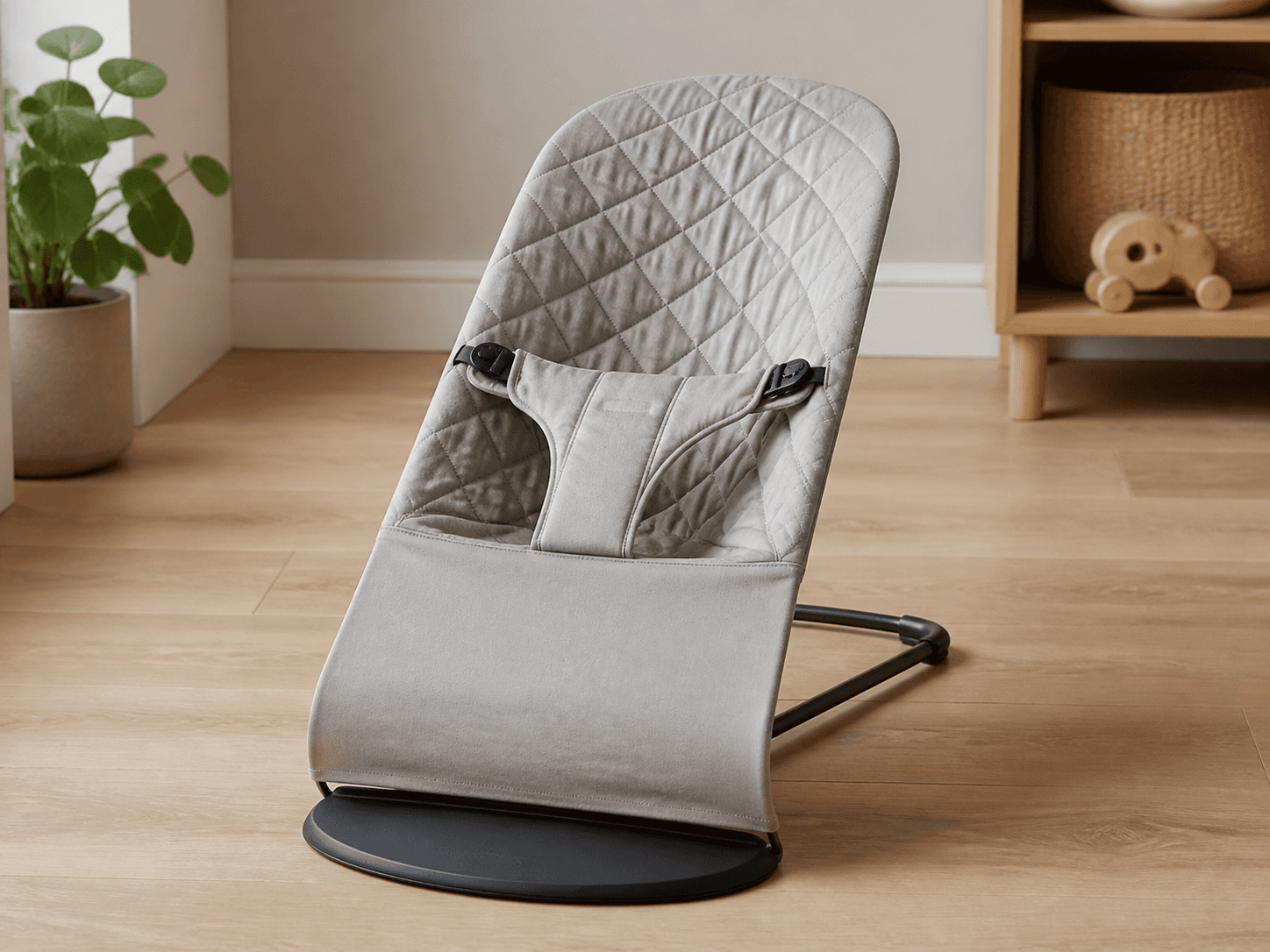 Pre-owned baby bouncer