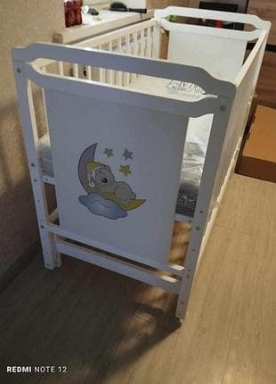Дитяче ліжечко «ведмедик на місяці» з маятником та матрацом